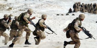 Taliban tvrdí, že ovládá většinu hranic. Afghánská vláda to popírá